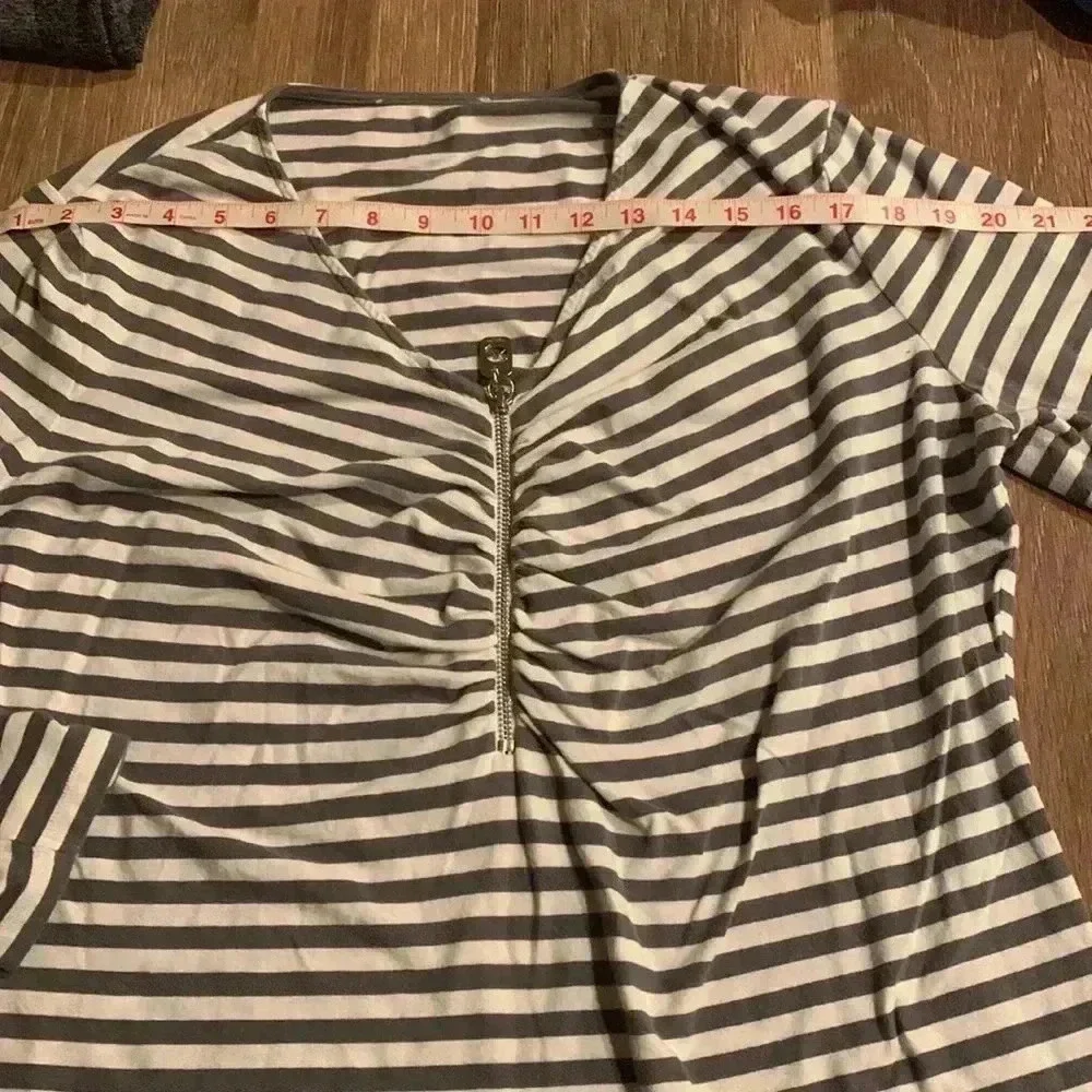 Michael kors zip shirt